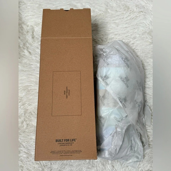 Stanley 40 oz. Quencher H2.0 FlowState Tumbler Cool Serene Brushstroke - Picture 14 of 14